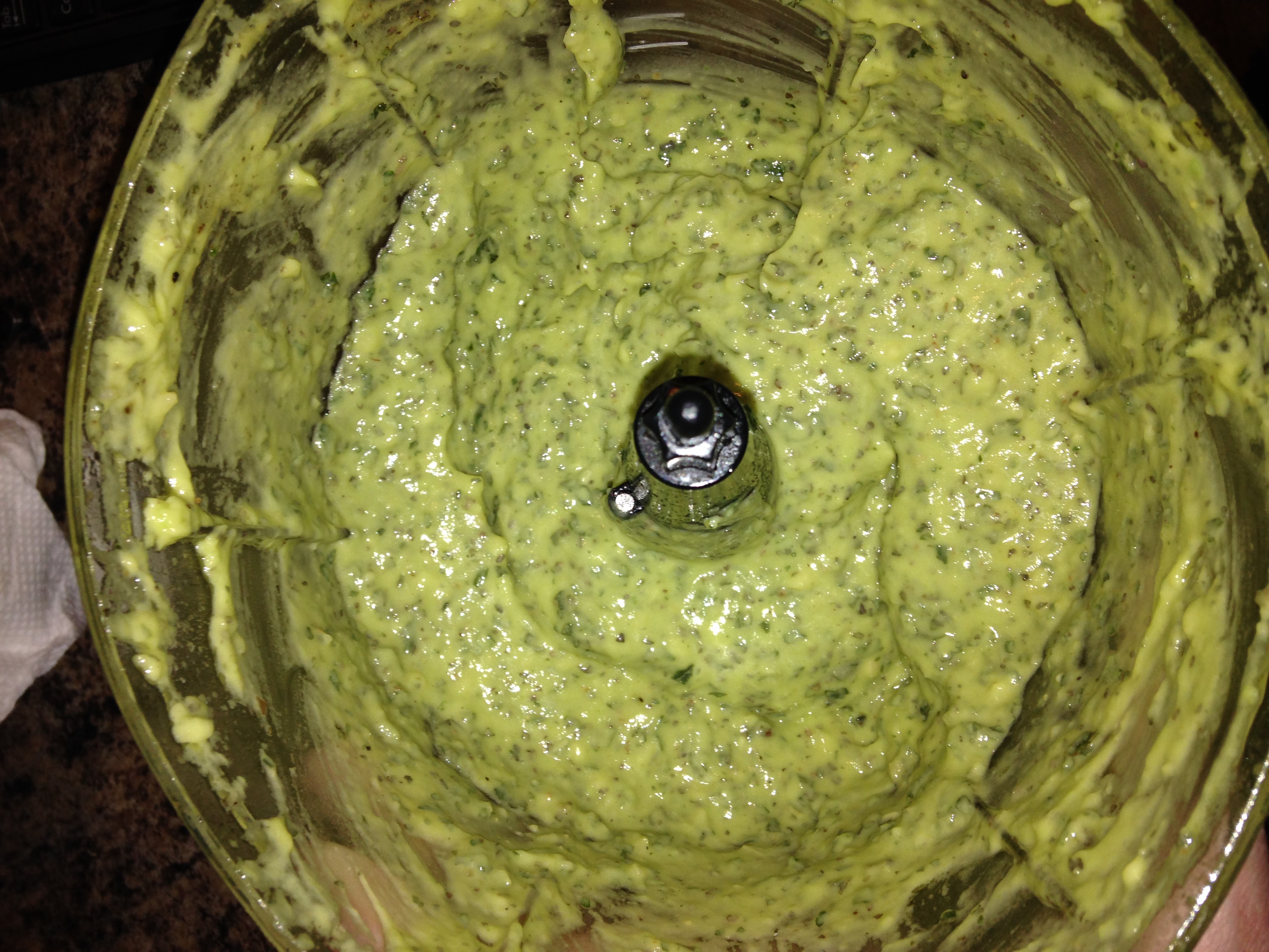 Avocado pesto sauce