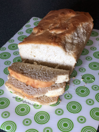 This gluten free sandwich bread recipe has a soft, fluffy texture and moist crumb that will keep you coming back for more! It's easy and delicious. Enjoy eating again! #glutenfree #dairyfree #bread #lowfodmap #glutenfreebread #refreshingbytes