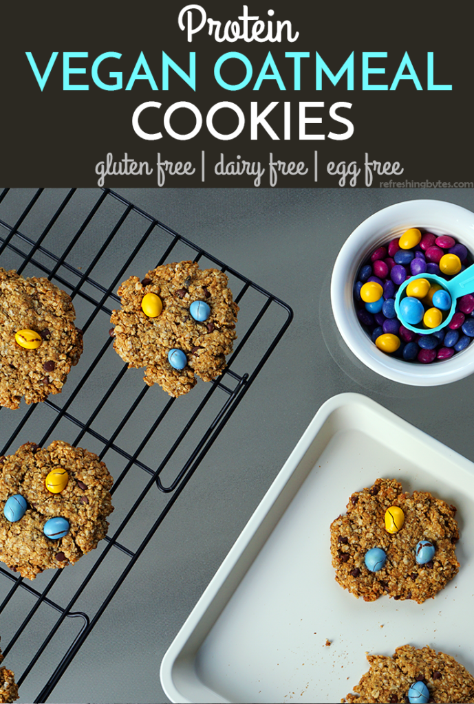These vegan oatmeal cookies are gluten free, dairy free, and soft and chewy. Packed with protein and speckled with chocolate chips, they will help you feel satisfied without overindulging. #glutenfree #dairyfree #vegan #oatmealcookies #protein #refreshingbytes