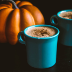 If you love pumpkin, and latte, and spice, and everything nice (except sugar), try this sugar free pumpkin spice latte recipe! It is super easy and only takes 5 minutes to make! #vegan #healthy #pumpkin #fallrecipes #glutenfree
